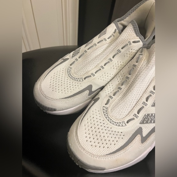 ADIDAS Impact FLX White Silver Grey Football Training Shoes Sneakers Mens 9.5 - Picture 9 of 11